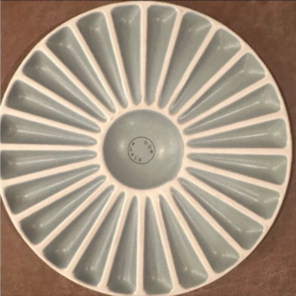 Our Place Pleat Trivets - Picture 5 of 8